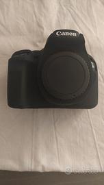 macchina fotografica con obiettivi