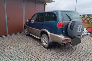 Vendo Nissan Terrano 2