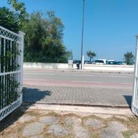 Villino fronte mare Marcelli