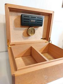 Porta sigari Dal Negro in legno con igrometro