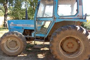 trattore agricolo 