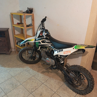 Motocross marca kayo 140cc 4 tempi