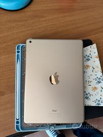 Ipad 5 generazione bianco
