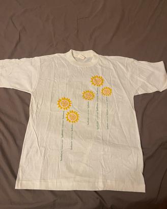 Elizabeth Arden Sun flowers t shirt vintage