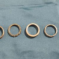 Lotto 7 Anelli Vintage Minimal – Fedine Metallo Ar