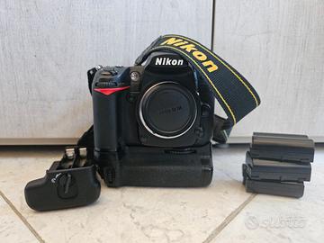 Nikon D7000 + Battery Pack