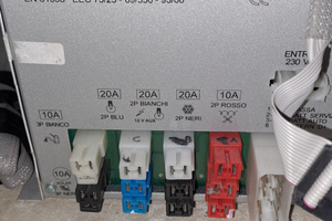 Trasformatore caricabatterie