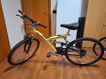 Bicicletta Mountain Bike MTB