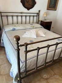 Letto matrimoniale ottone