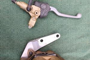 pompa e pinza freno serie oro ideale per motard