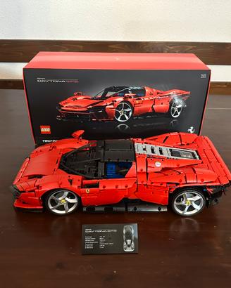 Ferrari Daytona SP3 - LEGO SET