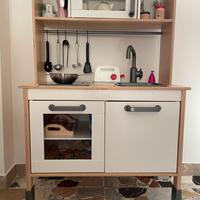 Cucina giocattolo DUKTIG di IKEA.