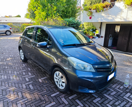 Toyota yaris 1.0 5 porte