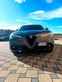 ALFA ROMEO Stelvio 2.2  210 CV AT8 Q4 Super