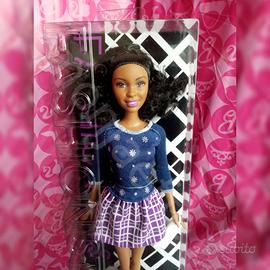 Barbie Fashionistas CFG17 2015 NRFB