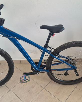 Bicicletta rockrider praticamente nuova