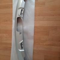 Volvo XC40 anno 2024. Piatto protezione posteriore