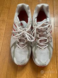 Scarpe adodas. Ginniche