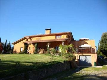 Villa di 500 m² con più di 5 locali e box auto dop