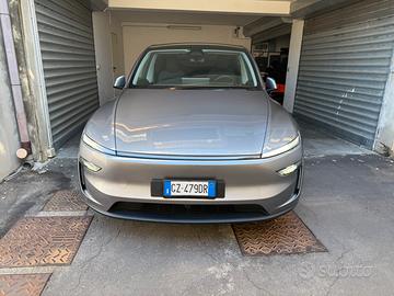Tesla Model Y Juniper Launch Edition