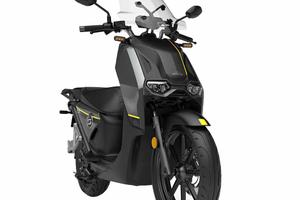 Scooter elettrico 125 Super Soco Cpx