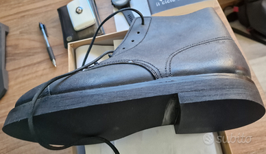 Scarponi da lavoro come “is cosingius” num. 44