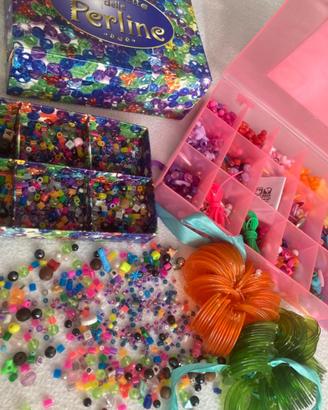 Tante perline colorate x bracciali,orecchini ecc