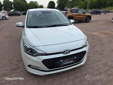 hyundai i20 1.2 valutiamo usato