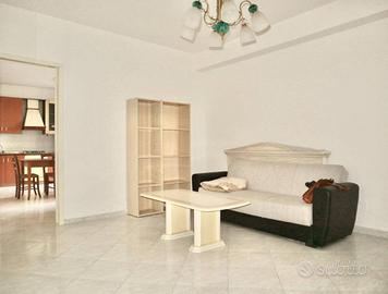 Appartamento di 104 m² con 4 locali e box auto a S