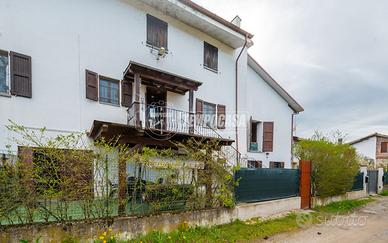 PORZIONE DI CASA POTENZIALMENTE TRIFAMILIARE