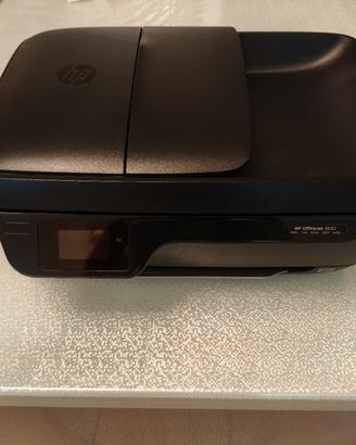 Stampante HP multifunzione e wireless 