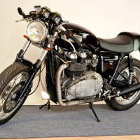 Triumph Thruxton 900 ace cafe