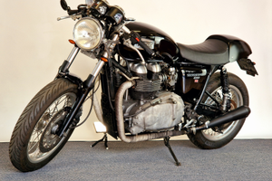 Triumph Thruxton 900 ace cafe