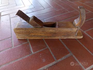 pialla in legno antica