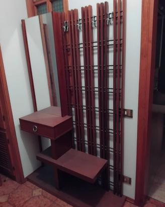 mobile ingresso in legno, appendiabiti e specchio