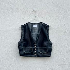 Gilet a righe Zara.