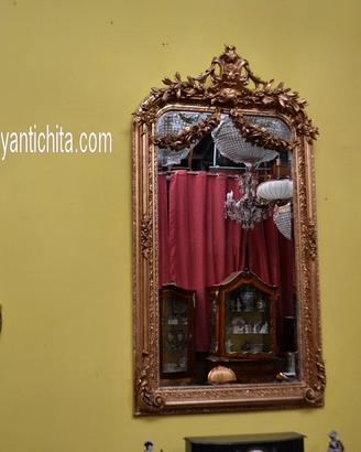 Coppia di applique a mongolfiera a due luci