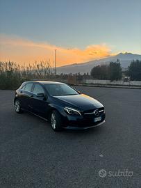 Mercedes Benz A180 Premium