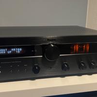 Magnat MR780 Amplificatore integrato ibrido