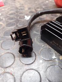 regolatore di tensione per v strom 650