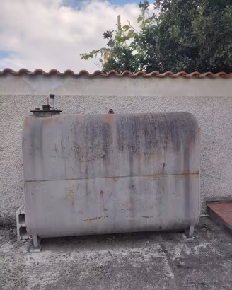 cisterna carburante per caldaie  o uso agricolo