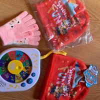 Paw patrol racconta storie,2 cappellini,guanti