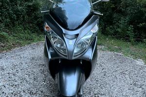 Suzuki Burgman 400
