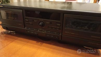 Piastra di registrazione a cassette Technics