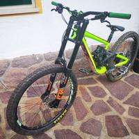 Bici Downhill Scott Gambler 720 2017 perfetta M