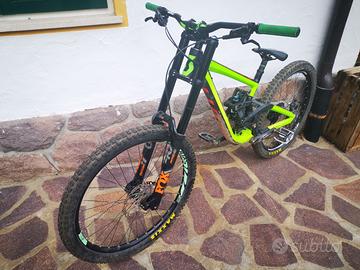 Bici Downhill Scott Gambler 720 2017 perfetta M