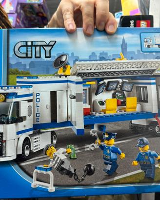 LEGO City 60044 Unità Mobile di Polizia – completo