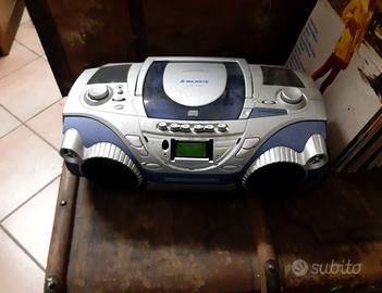 Stereo portatile marca Majestic.