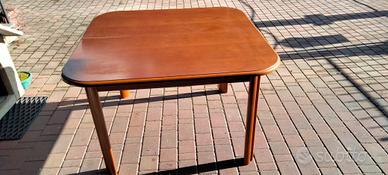 tavolo in legno allungabile 