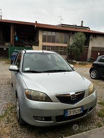 MAZDA 2 BENZINA